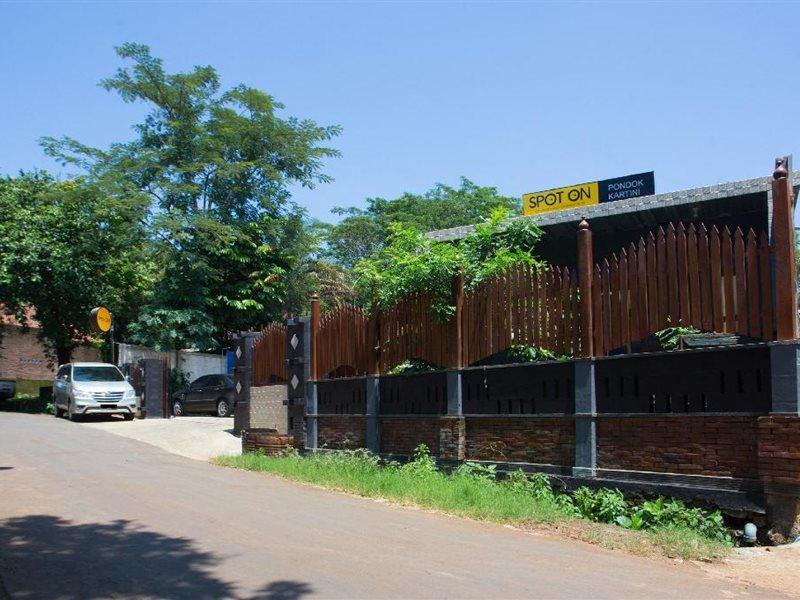 Spot On 2761 Pondok Kartini Jepara Εξωτερικό φωτογραφία